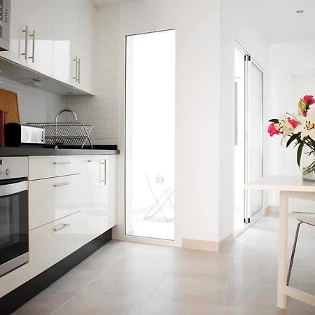 Вилла New Townhouse In The Heart Of Nerja With Jacuzzi Экстерьер фото