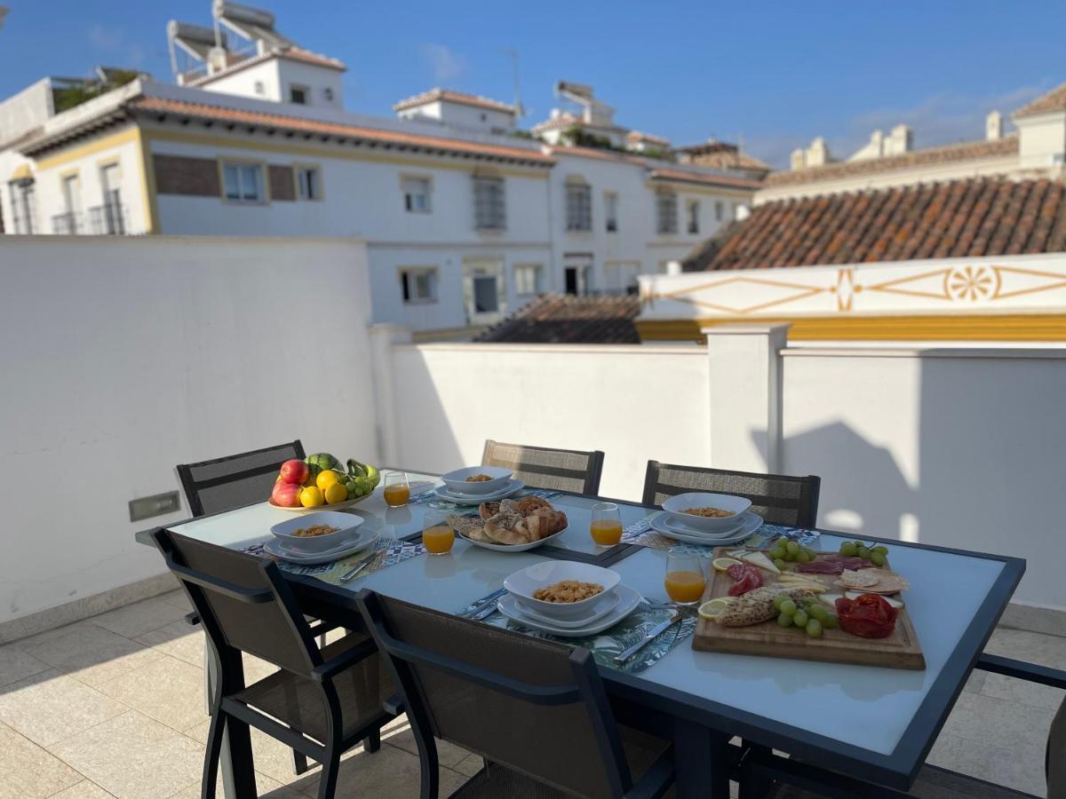 Вилла New Townhouse In The Heart Of Nerja With Jacuzzi Экстерьер фото