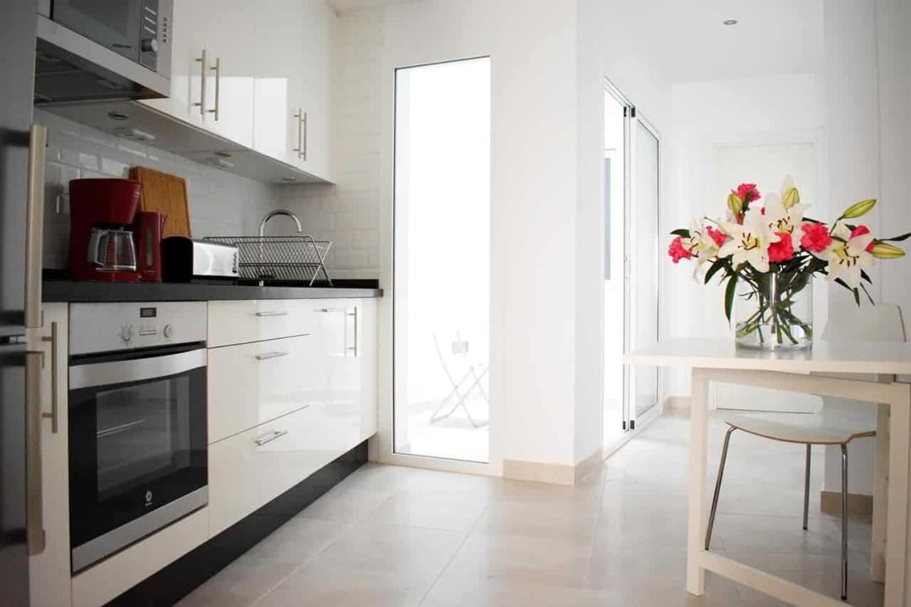 Вилла New Townhouse In The Heart Of Nerja With Jacuzzi Экстерьер фото