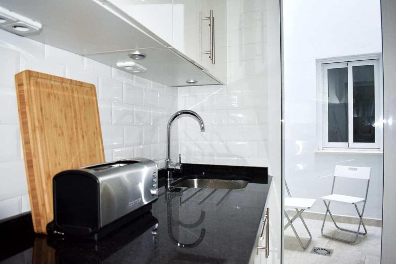 Вилла New Townhouse In The Heart Of Nerja With Jacuzzi Экстерьер фото