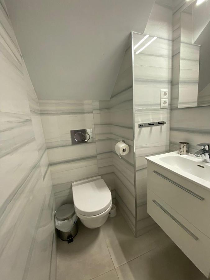 Вилла New Townhouse In The Heart Of Nerja With Jacuzzi Экстерьер фото